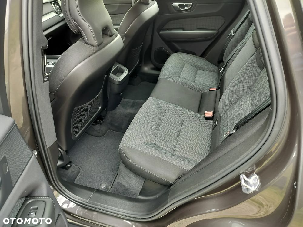 Volvo XC 60 B4 B Core - 21