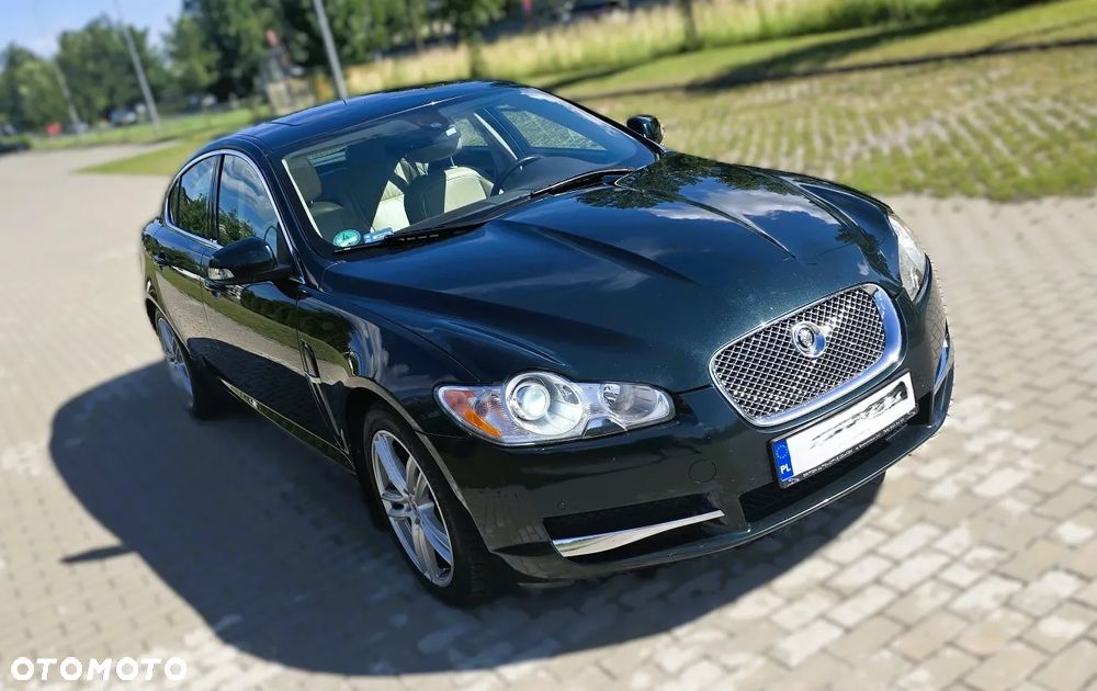 Jaguar XF 2.7 V6 D Premium Luxury - 5