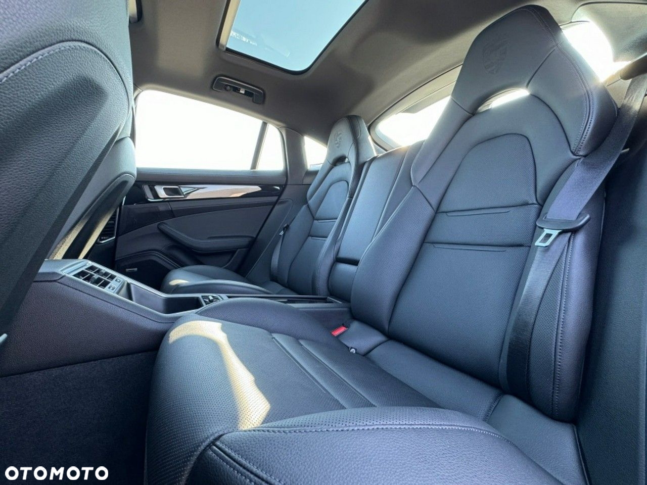 Porsche Panamera 4 - 22
