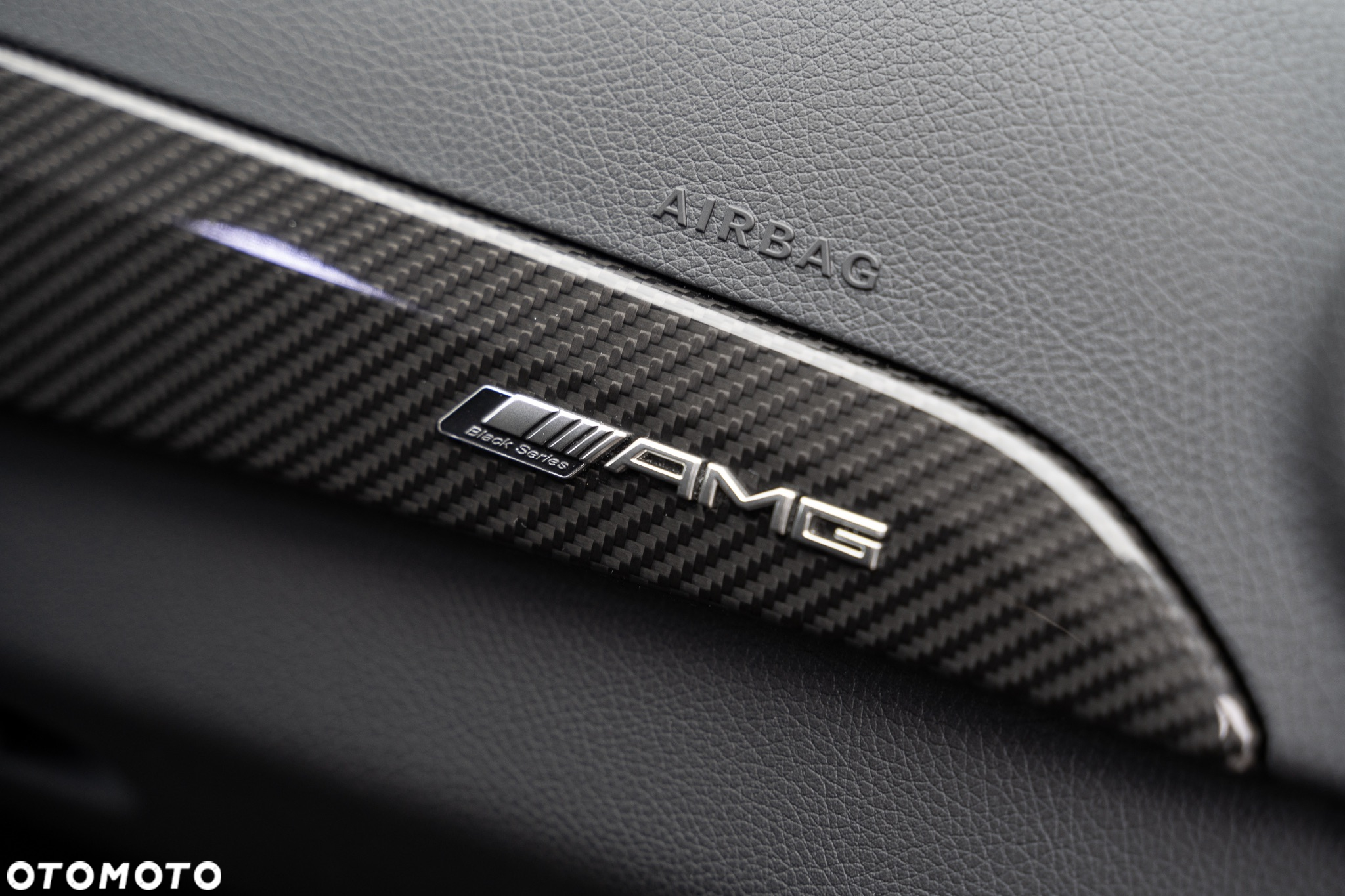 Mercedes-Benz Klasa C 63 AMG - 34
