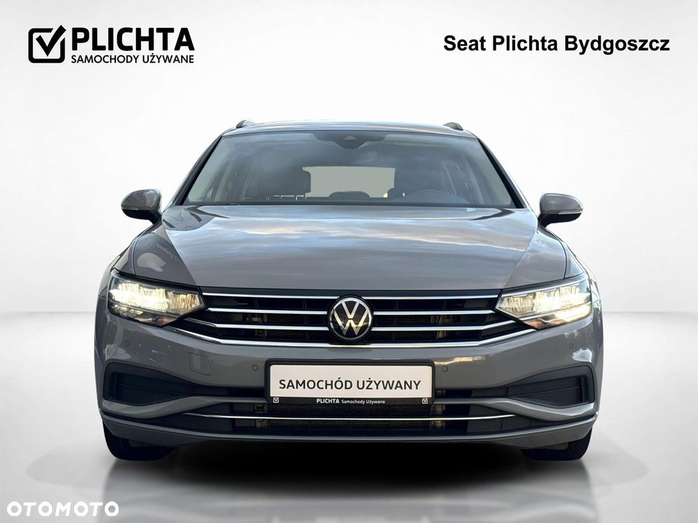 Volkswagen Passat Variant 2.0 TSI Business DSG - 9