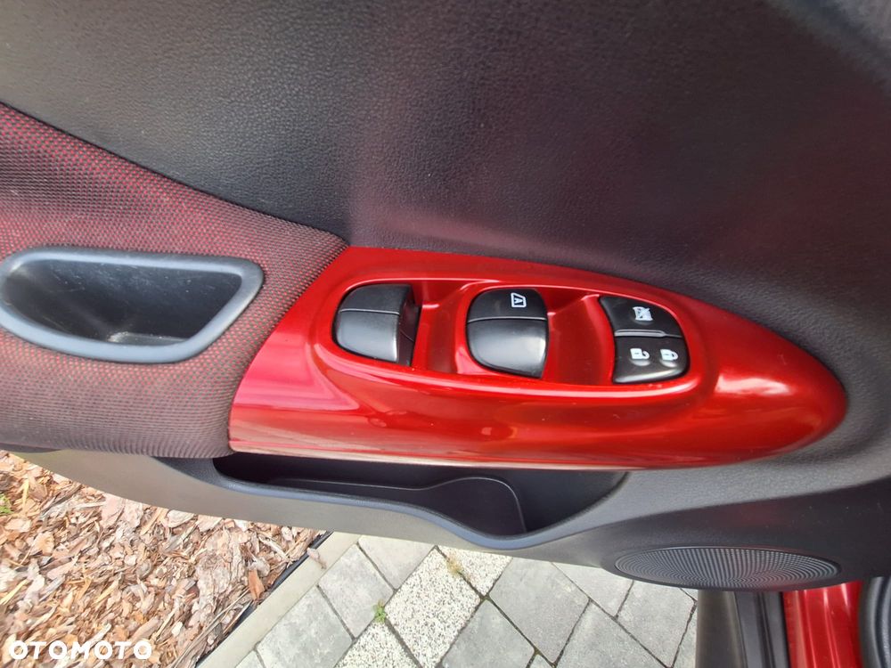 Nissan Juke 1.6 DIG-T Acenta - 19