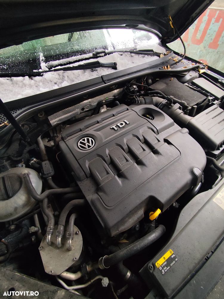 Volkswagen Passat Variant 2.0 TDI DSG Highline - 13