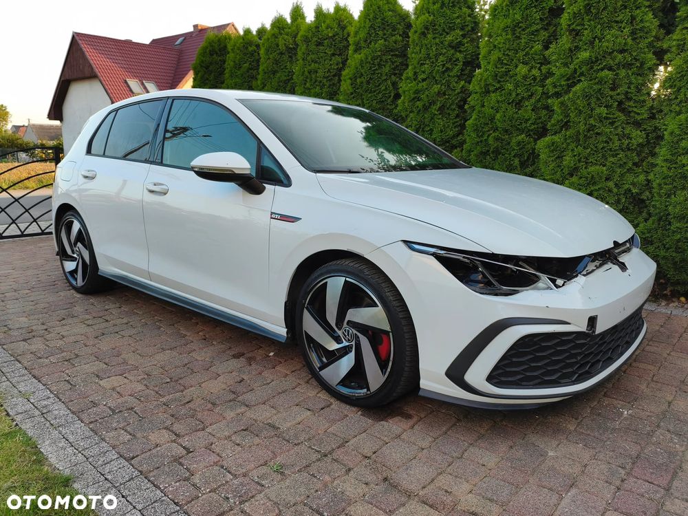 Volkswagen Golf - 15