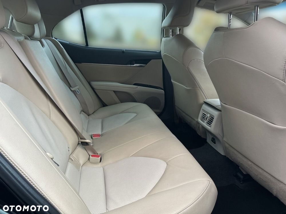 Toyota Camry 2.5 Hybrid Executive CVT - 13