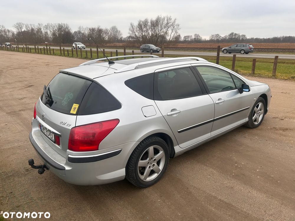 Peugeot 407 - 7