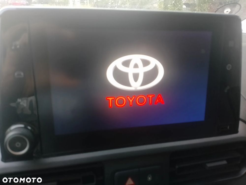 Toyota Proace city - 26