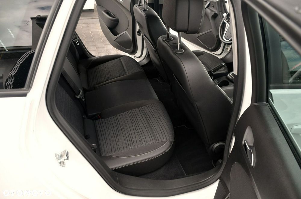 Opel Astra - 17