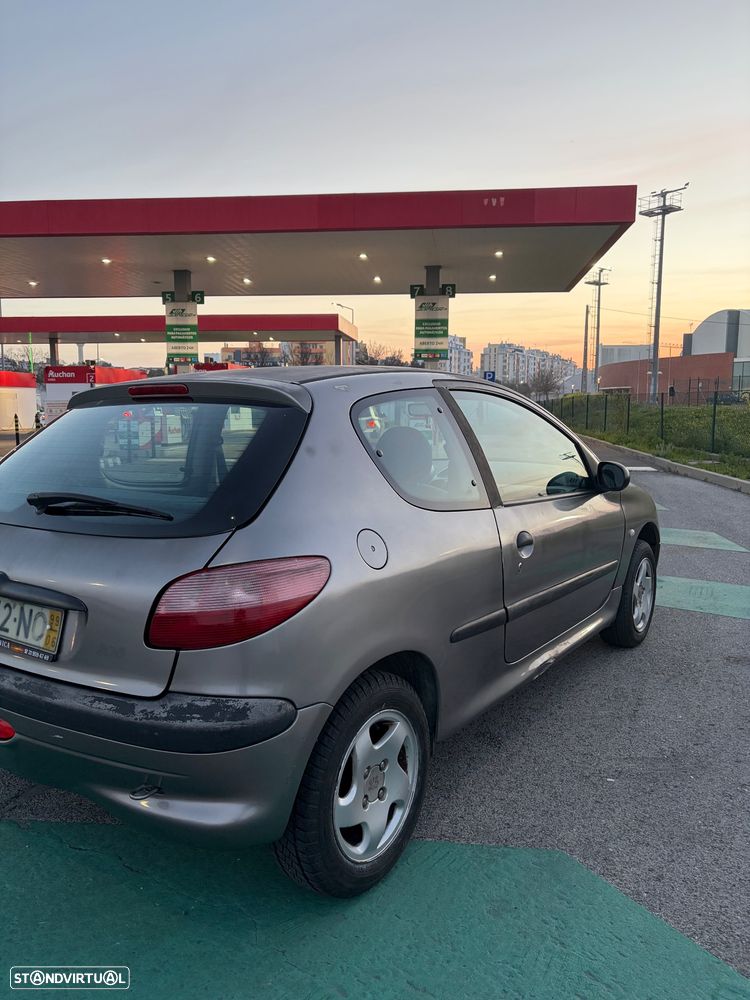 Peugeot 206 1.1 Color Line - 6