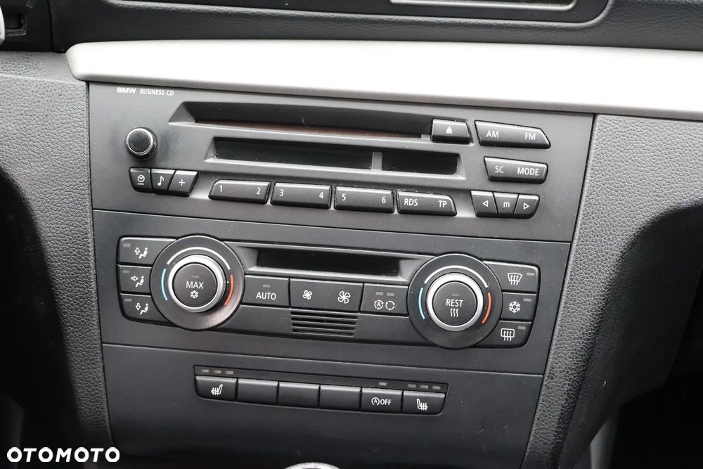 BMW Seria 1 116i - 6