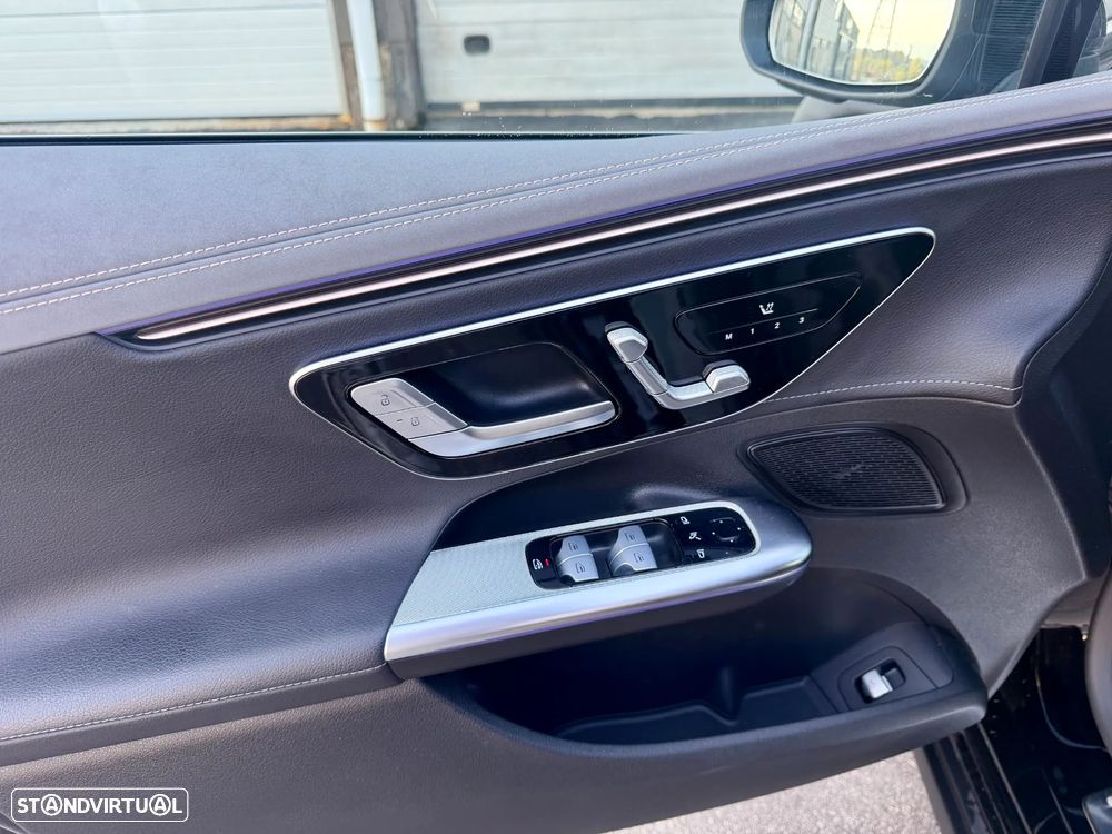 Mercedes-Benz EQE 300 Edition Electric Art - 15