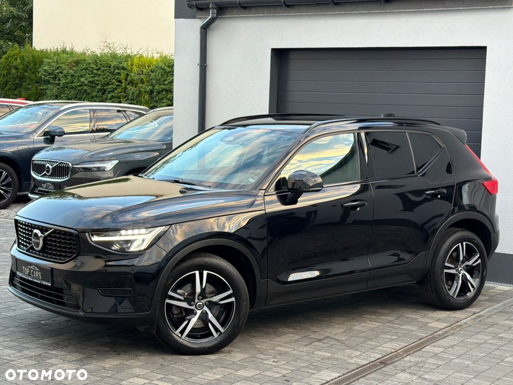Volvo XC 40 B3 B DKG Ultra Black Edition - 27