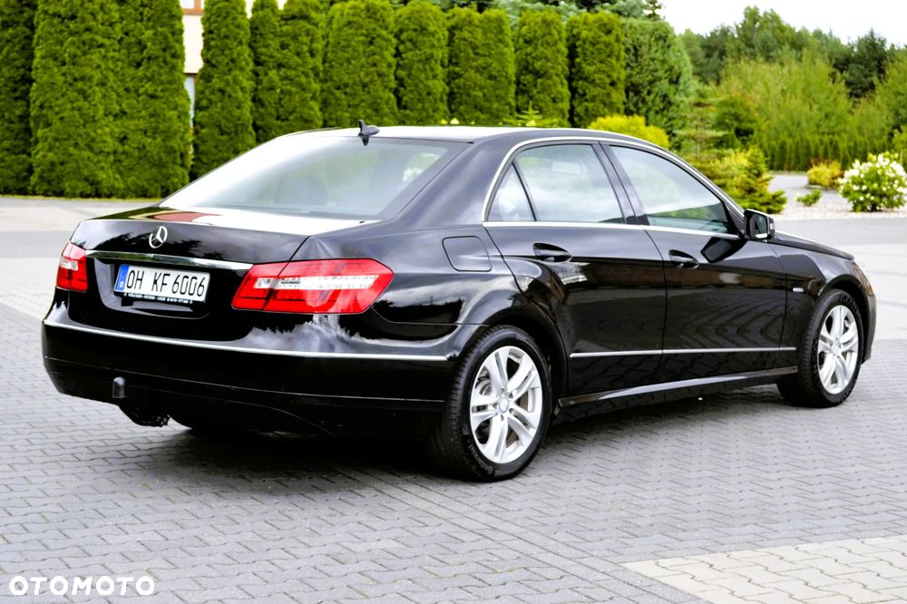 Mercedes-Benz Klasa E 200 CDI DPF BlueEFFICIENCY Automatik Avantgarde - 14