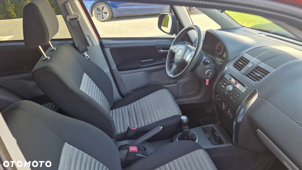 Suzuki SX4 1.6 VVT 4x4 Comfort - 14