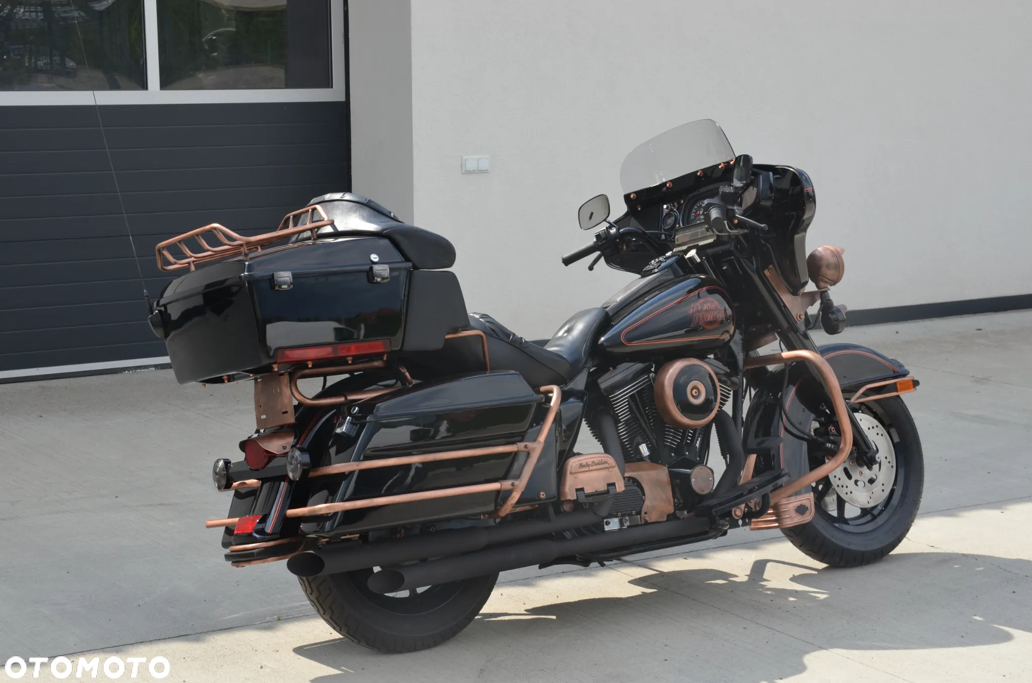 Harley-Davidson FLH Electra Glide - 31