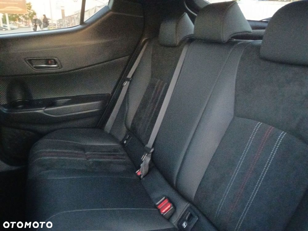 Toyota C-HR 2.0 Hybrid GR Sport - 12