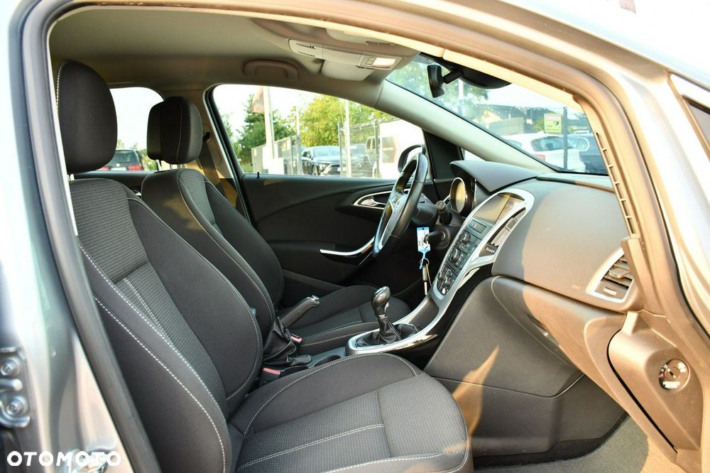 Opel Astra 1.4 Turbo Sports Tourer - 32