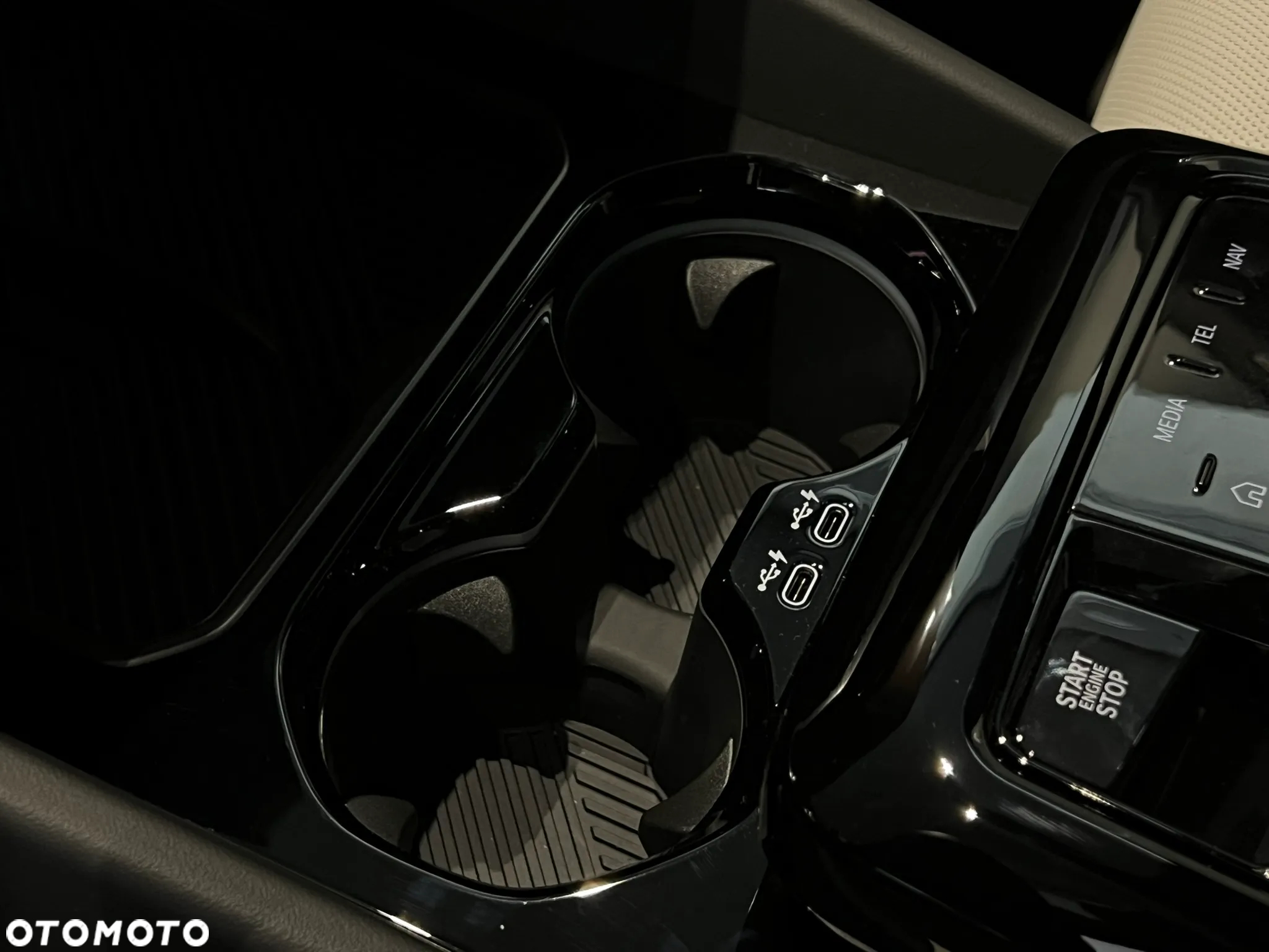 BMW Seria 5 530e xDrive PHEV M Sport - 38