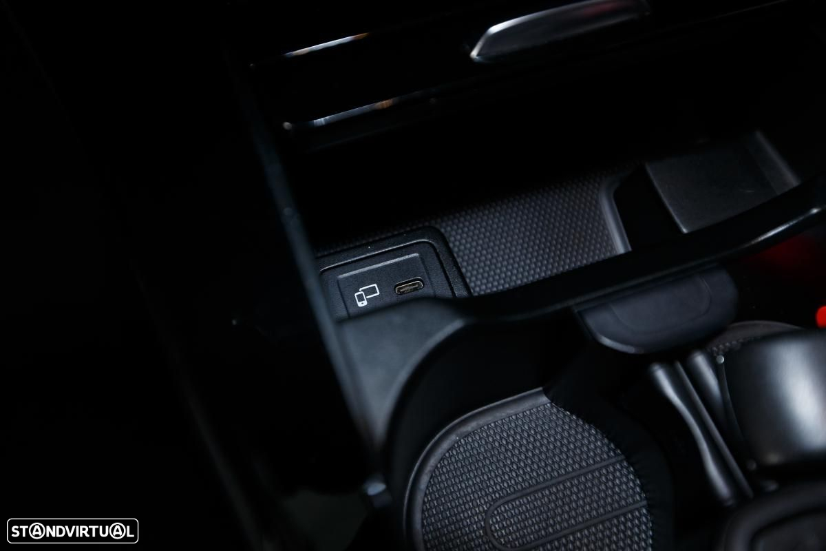 Mercedes-Benz A 180 - 25