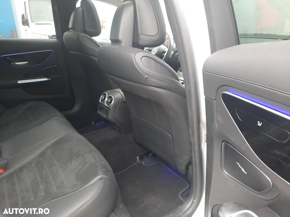 Mercedes-Benz C 300 PHEV - 15