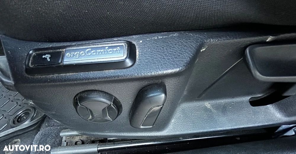 Volkswagen Passat 2.0 TDI Comfortline - 10