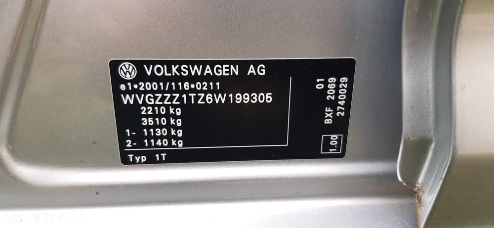 Volkswagen Touran 1.9 TDI Conceptline - 9