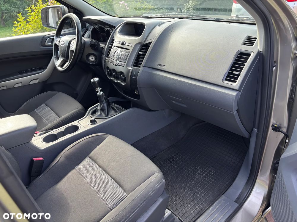Ford Ranger 2.2 TDCi 4x4 DC XLT - 23