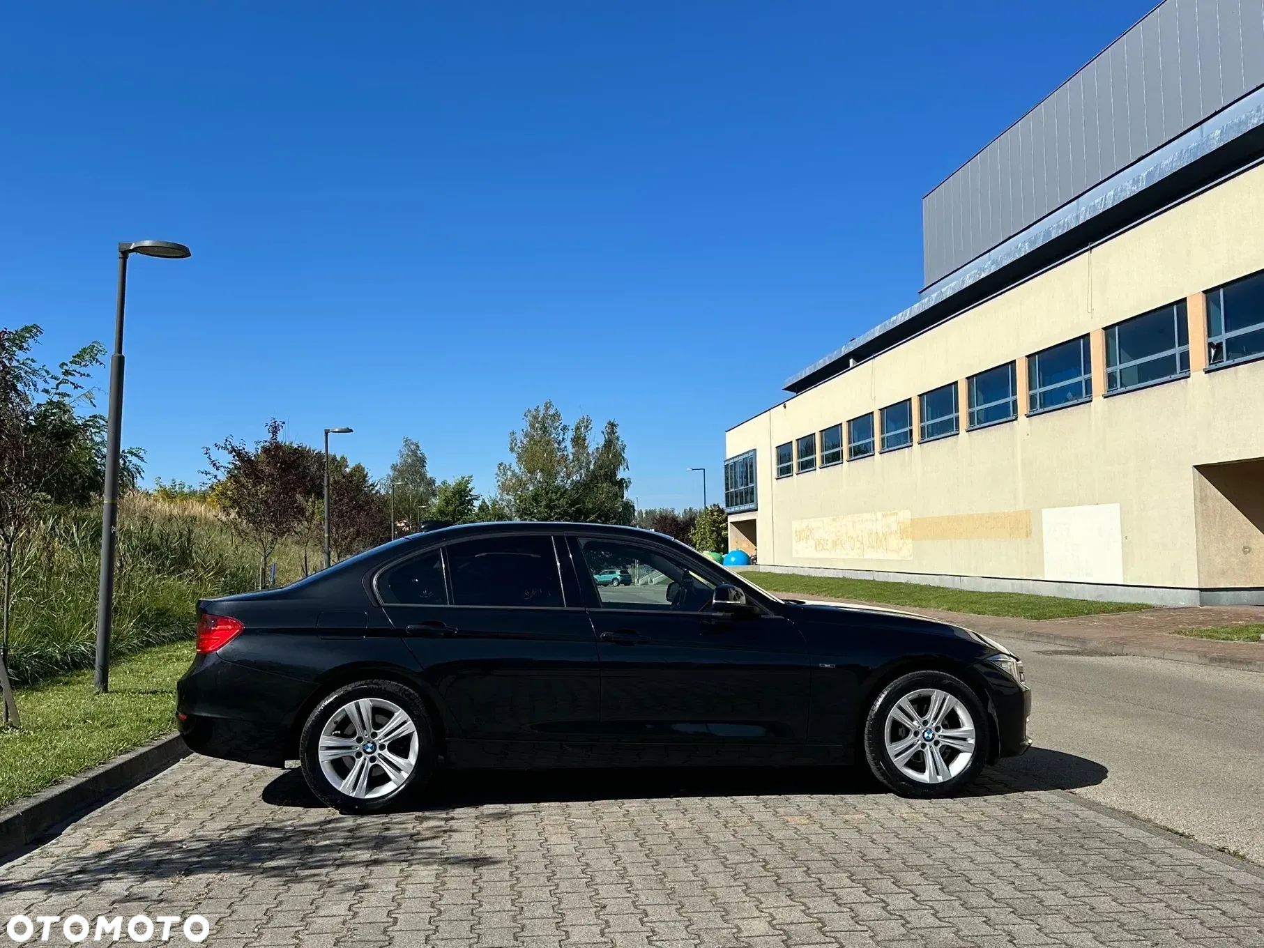 BMW Seria 3 - 17
