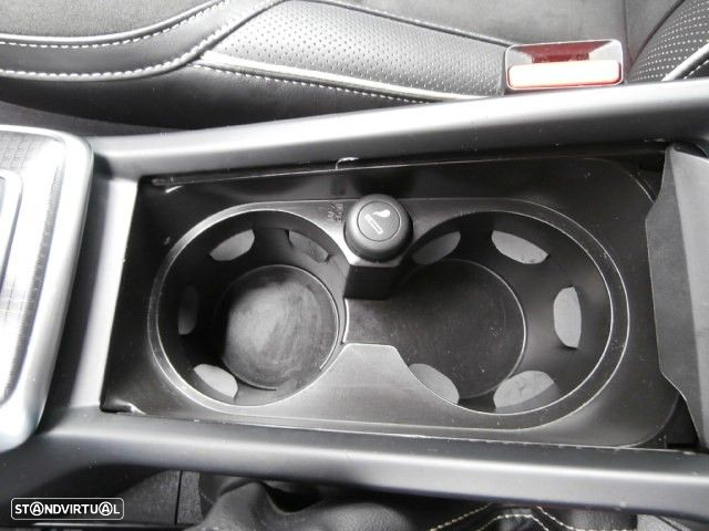Volvo V40 2.0 D2 R-Design - 19