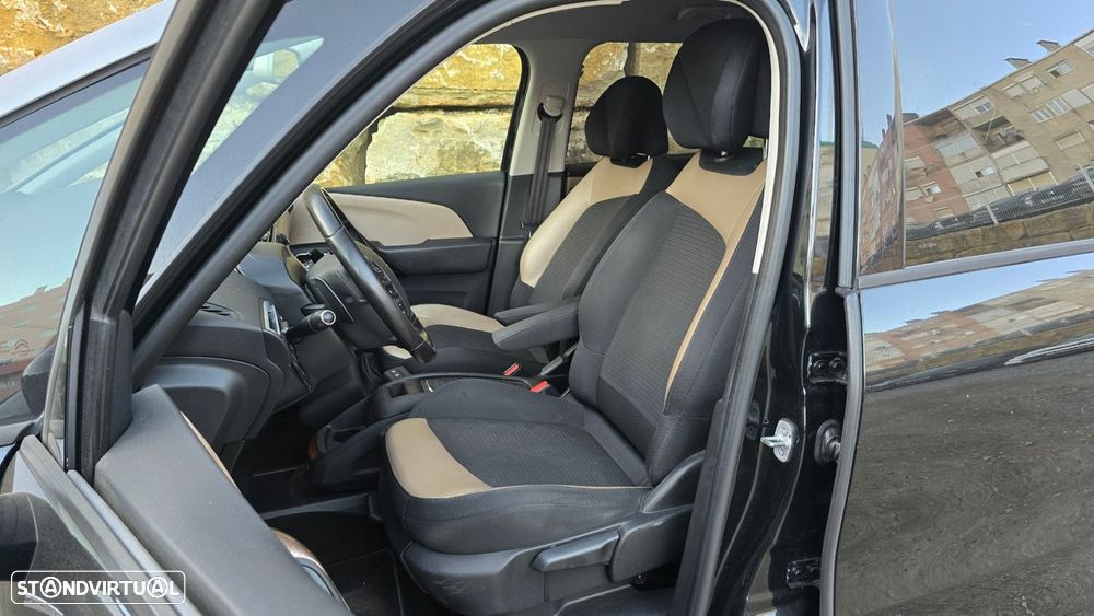 Citroën C4 Grand Picasso - 38