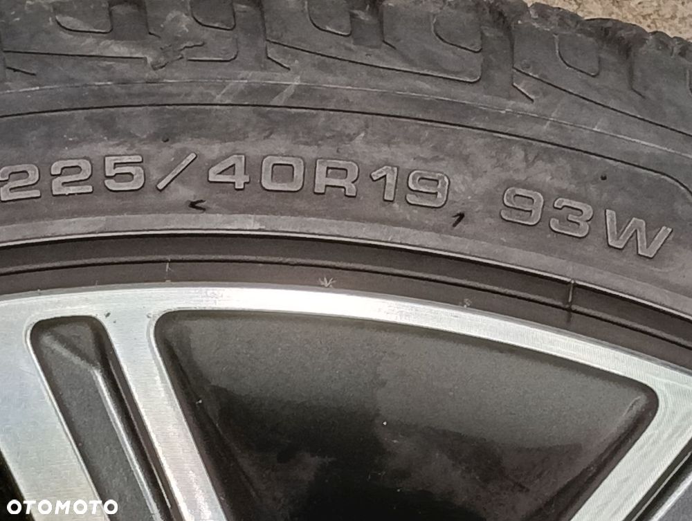 KIA STINGER 17-24r Koła z Oponami Zimowymi 255/35/19 GOODYAER 20/21r - 22