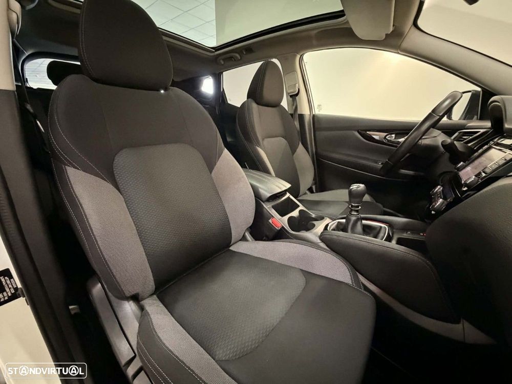 Nissan Qashqai 1.5 dCi N-Connecta - 13