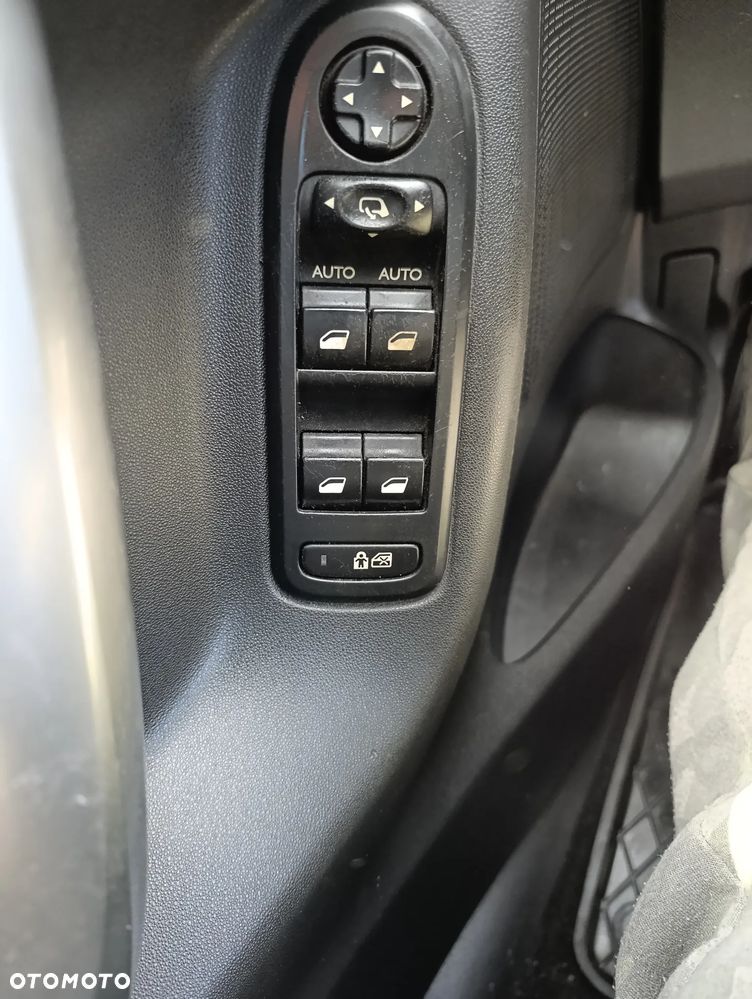 Citroën C3 1.4 HDi Exclusive - 10