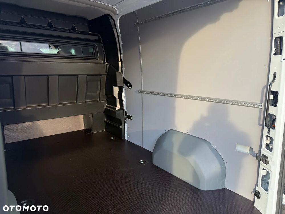 Renault Master 7 os. - 7