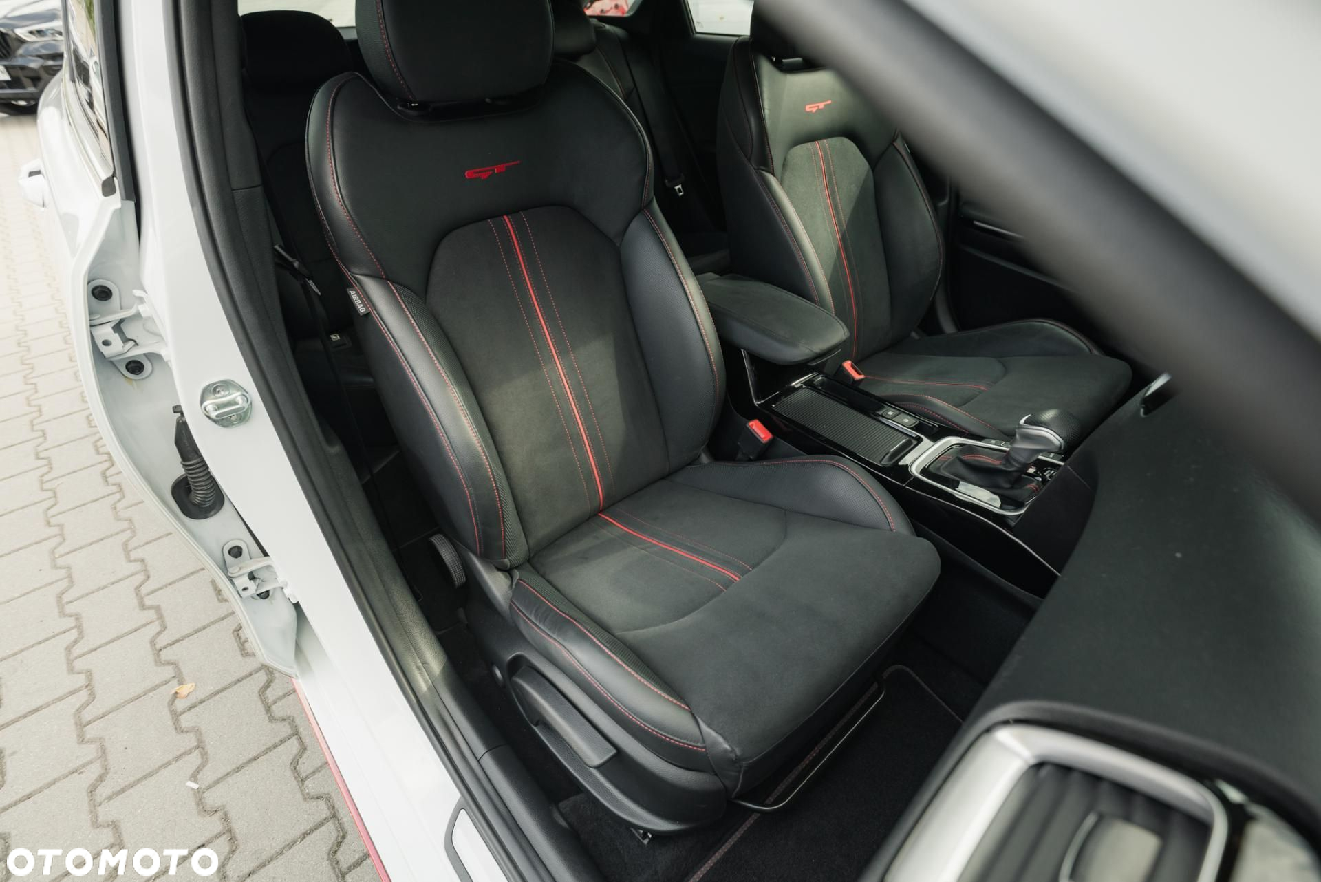 Kia ProCeed - 15