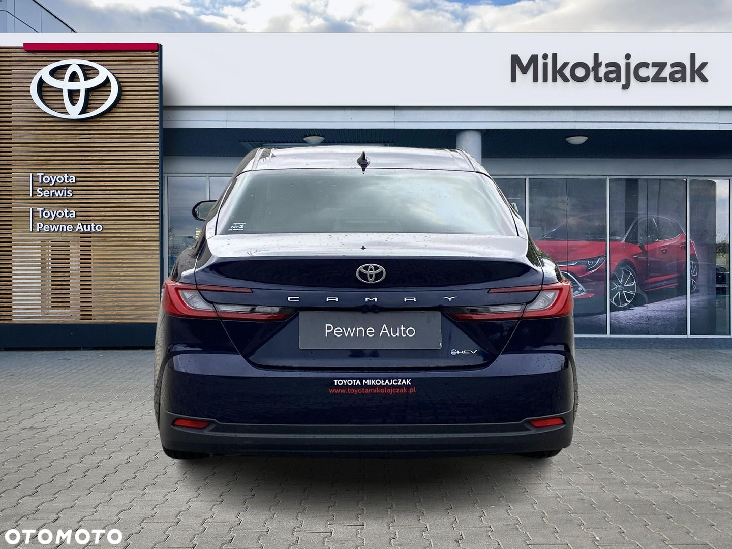 Toyota Camry - 7