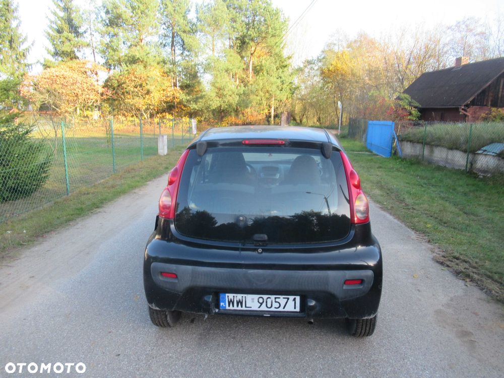 Peugeot 107 2007 photo 4