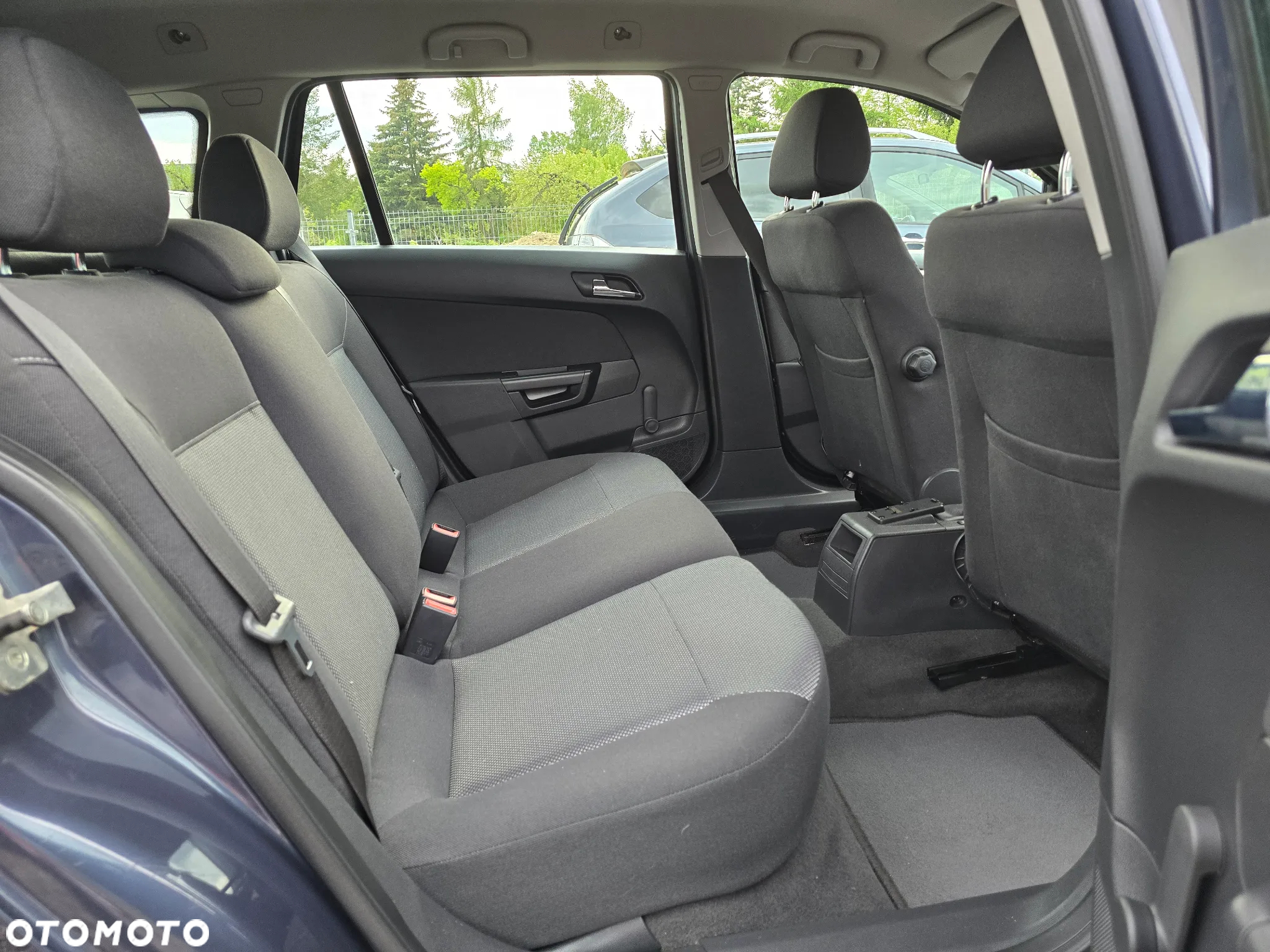 Opel Astra 1.6 Caravan Sport - 33