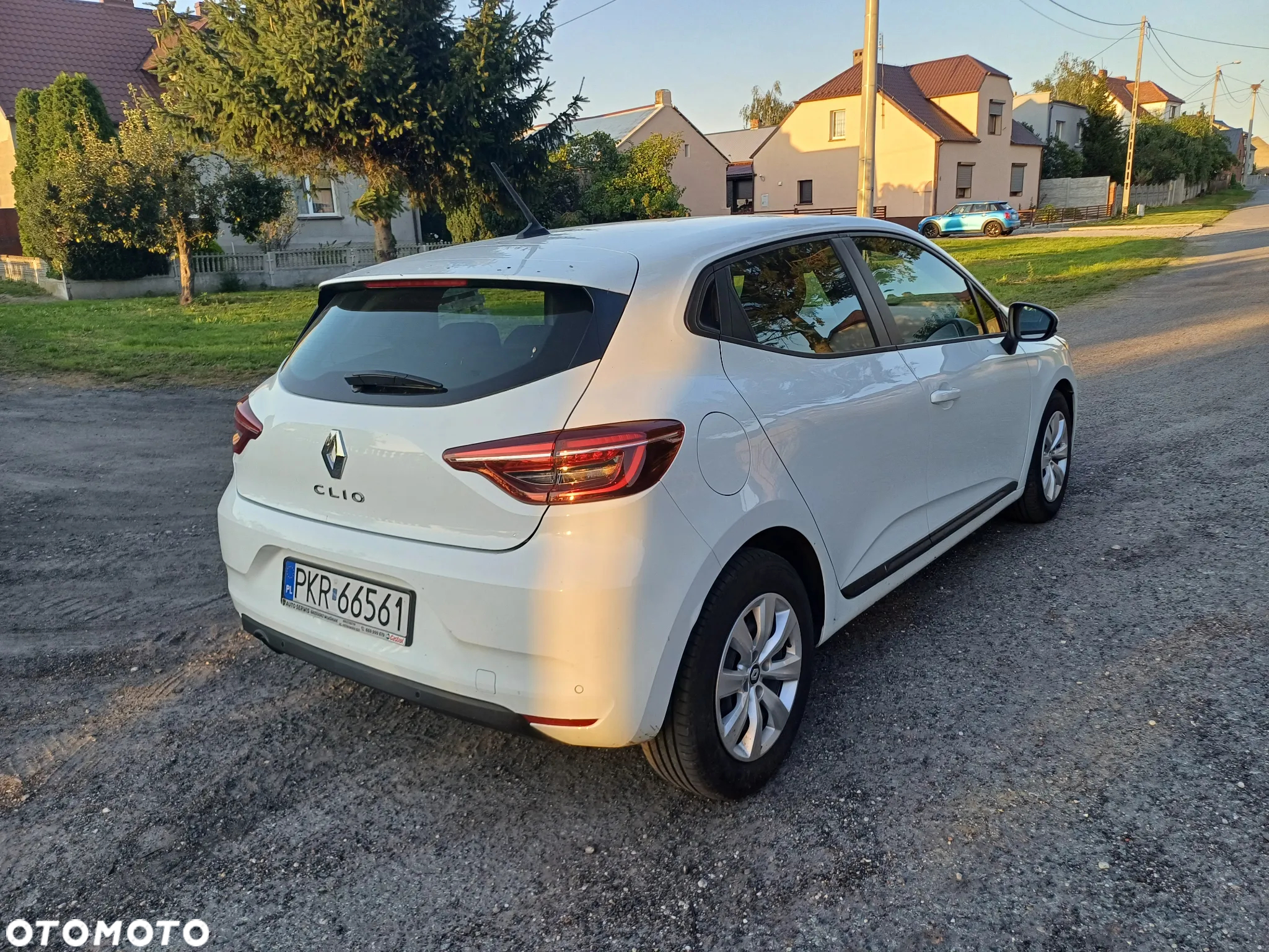 Renault Clio BLUE dCi 100 BUSINESS EDITION - 2