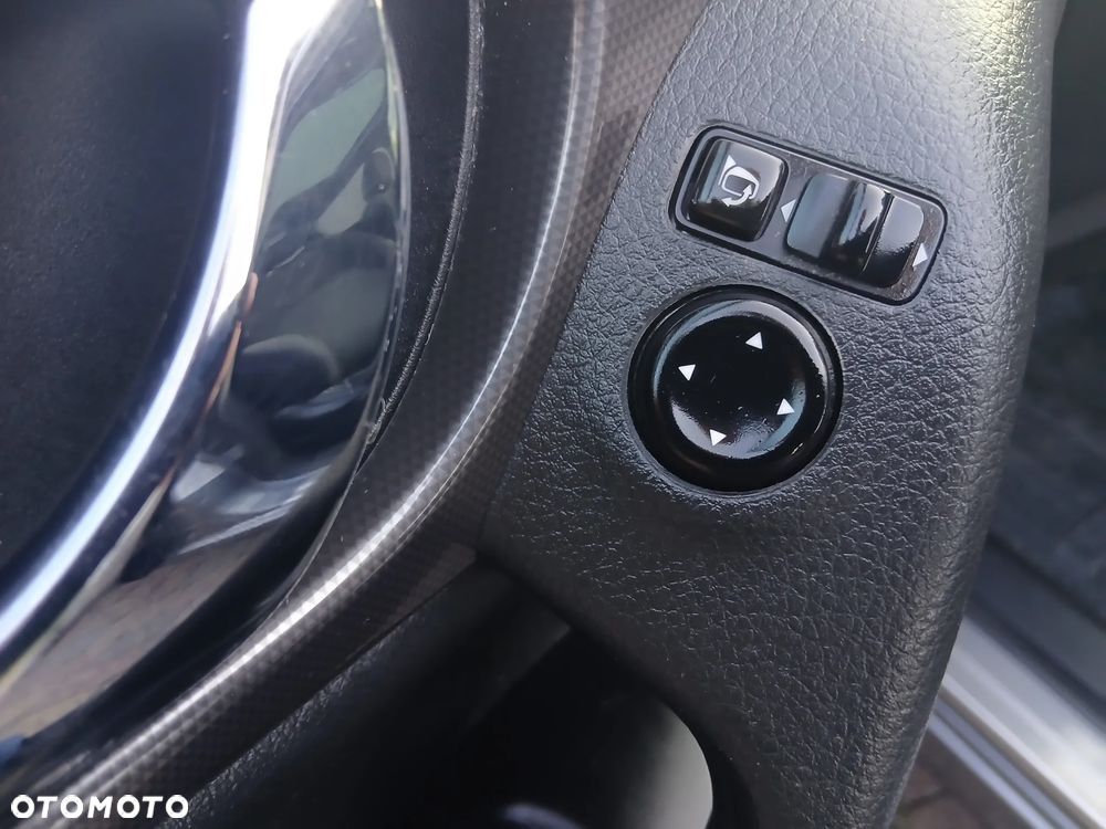 Nissan Qashqai 1.3 DIG-T N-Connecta - 16