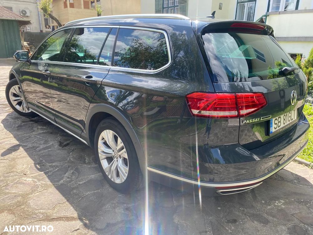 Volkswagen Passat Variant 2.0 TDI DSG 4Motion Highline - 27