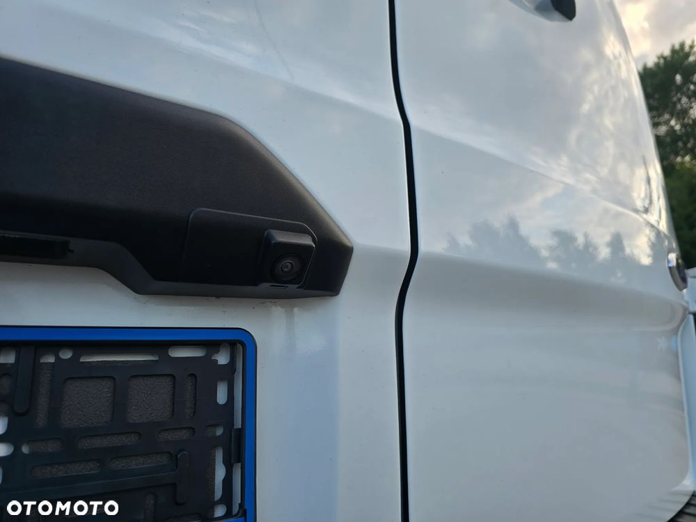 Ford Transit Custom 3 osobowy - 17