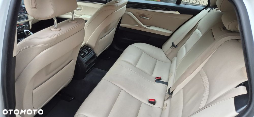 BMW Seria 5 520d xDrive Luxury Line - 5
