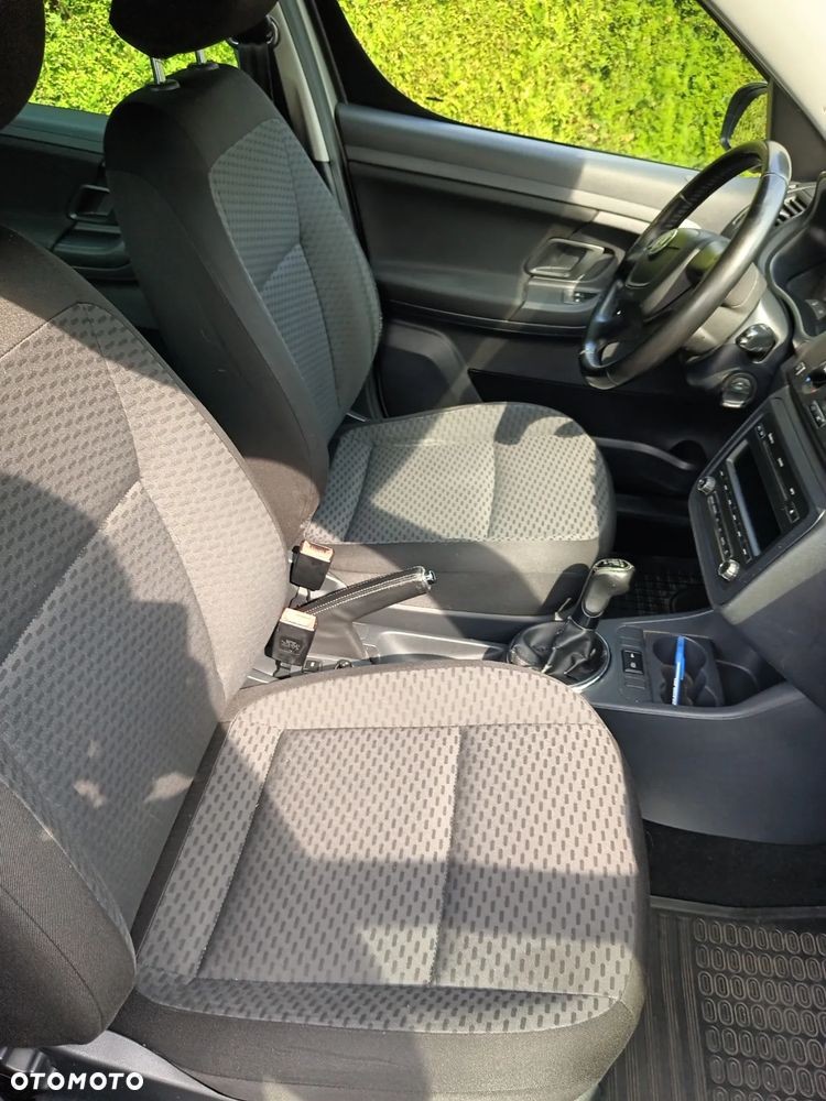 Skoda Roomster 1.2 TSI Active - 12