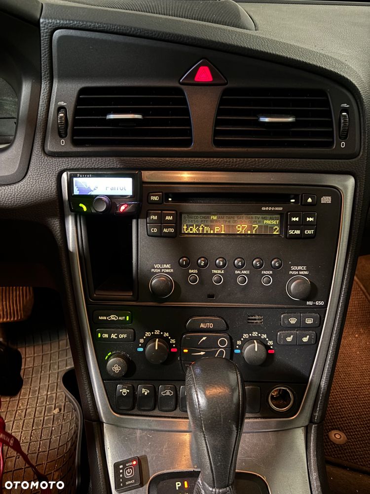 Volvo XC 70 AWD Momentum - 6