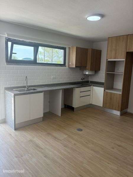 Arrenda-se apartamtento T2 alcanena - Grande imagem: 2/10
