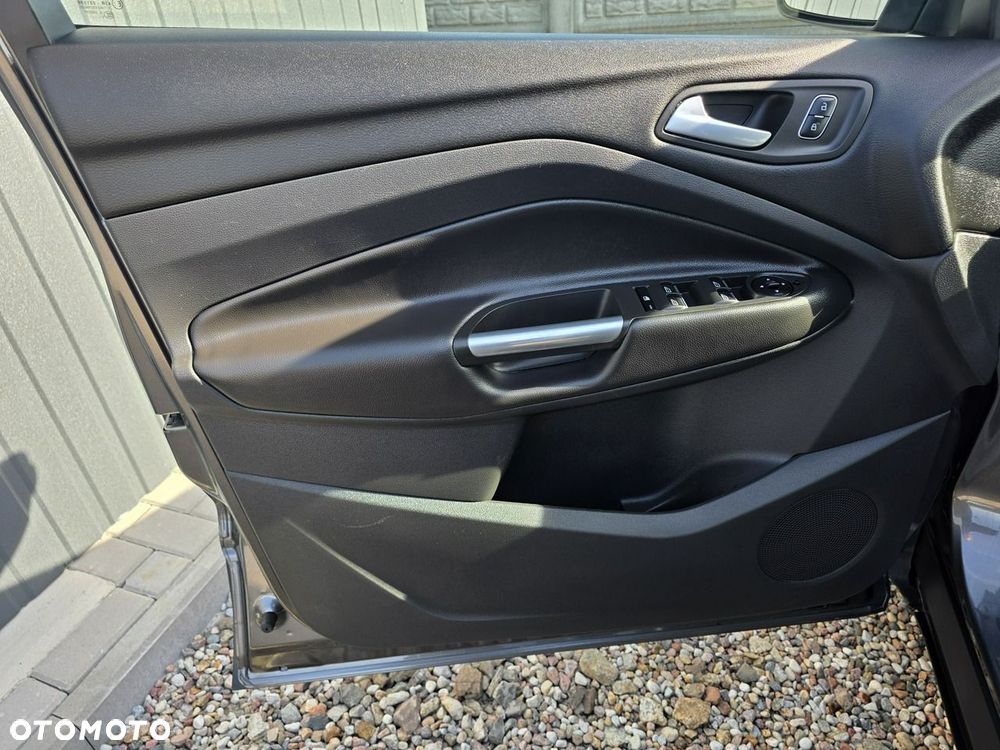 Ford Kuga 2.0 TDCi AWD Edition - 27