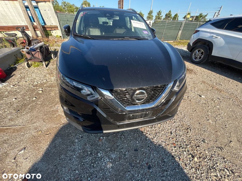 Nissan Rogue - 3