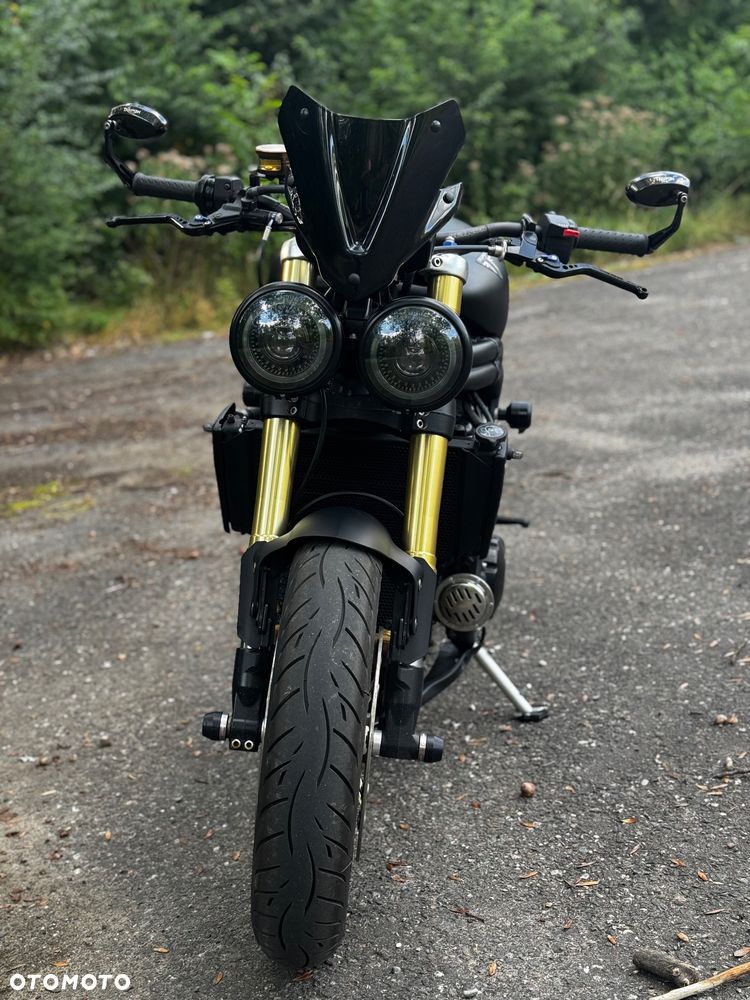 Triumph Speed Triple - 16