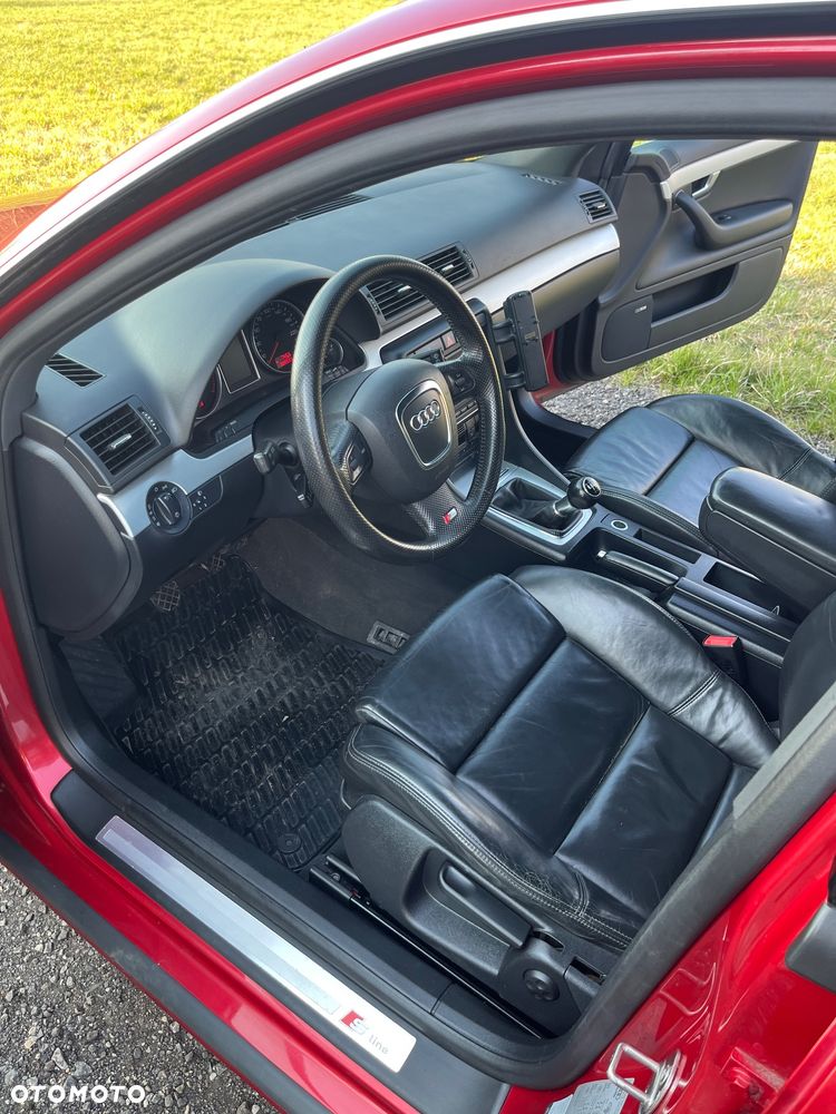 Audi A4 Avant 2.0 TDI - 26